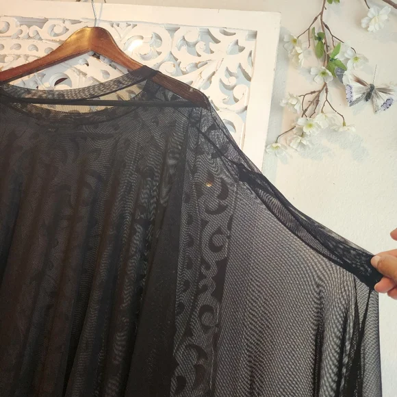 Foxblood Mesh Rhiannon Flowing Tunic Top Black One Size Fits All - Picture 10 of 14